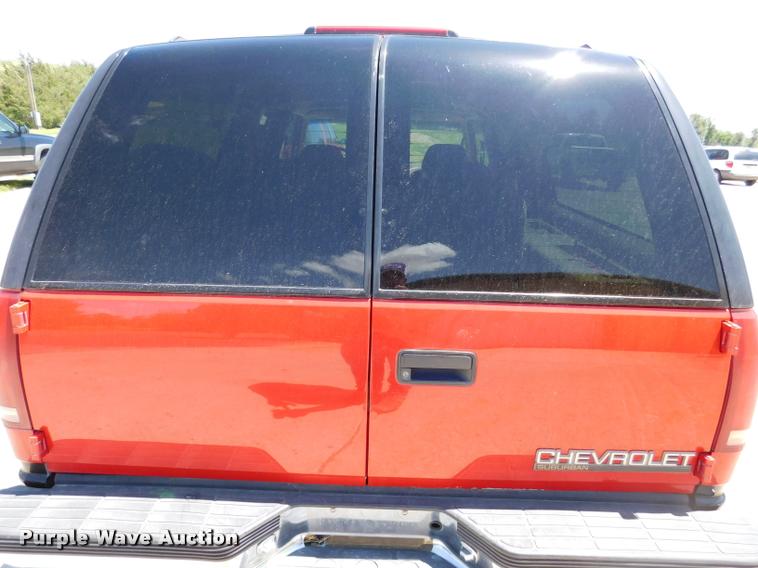 image for item DB1020 1995 Chevrolet Suburban C1500 SUV