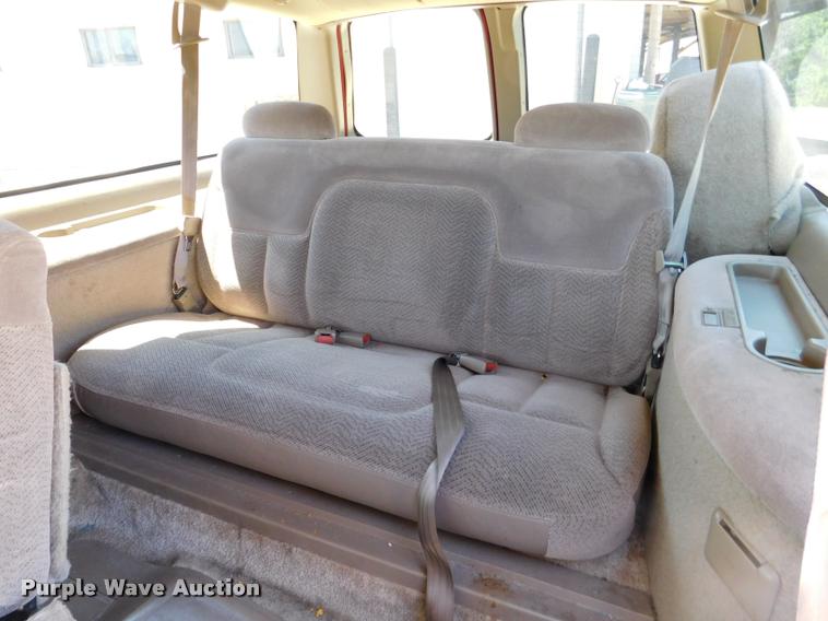 image for item DB1020 1995 Chevrolet Suburban C1500 SUV