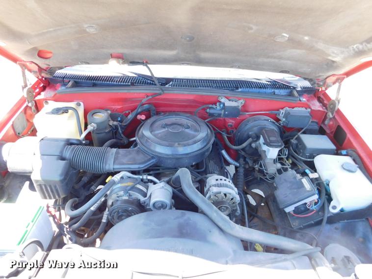 image for item DB1020 1995 Chevrolet Suburban C1500 SUV