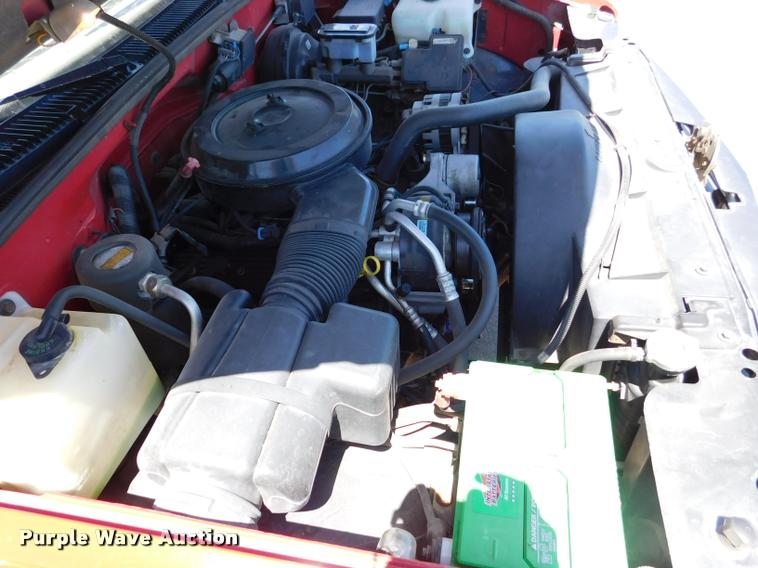 image for item DB1020 1995 Chevrolet Suburban C1500 SUV