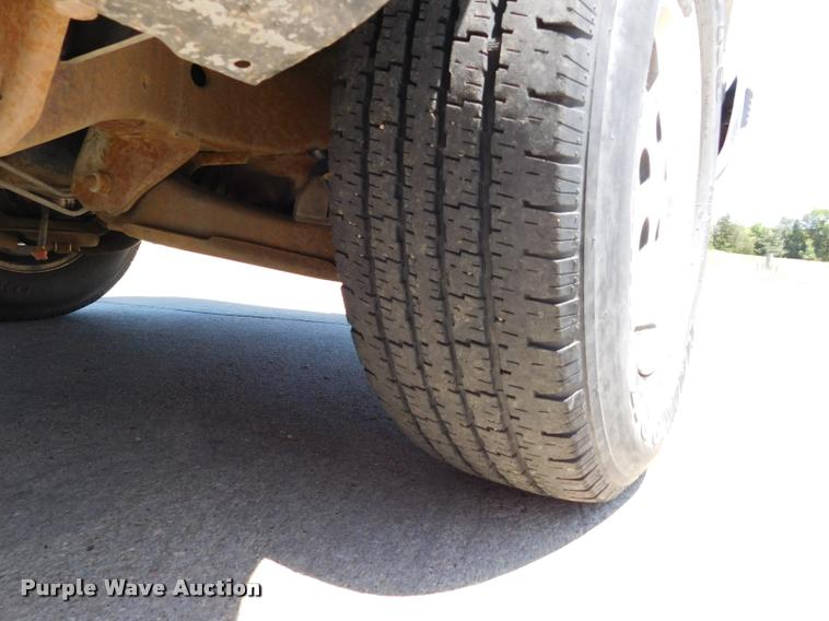 image for item DB1020 1995 Chevrolet Suburban C1500 SUV