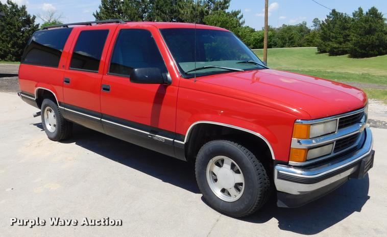 image for item DB1022 1998 Chevrolet Suburban C1500 SUV