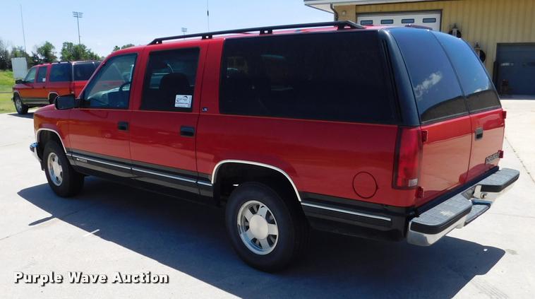 image for item DB1022 1998 Chevrolet Suburban C1500 SUV