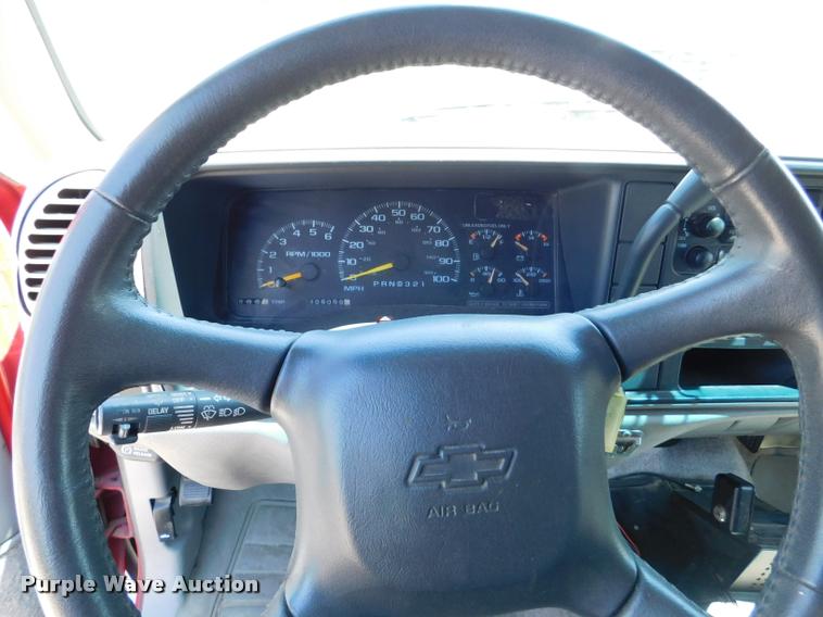 image for item DB1022 1998 Chevrolet Suburban C1500 SUV