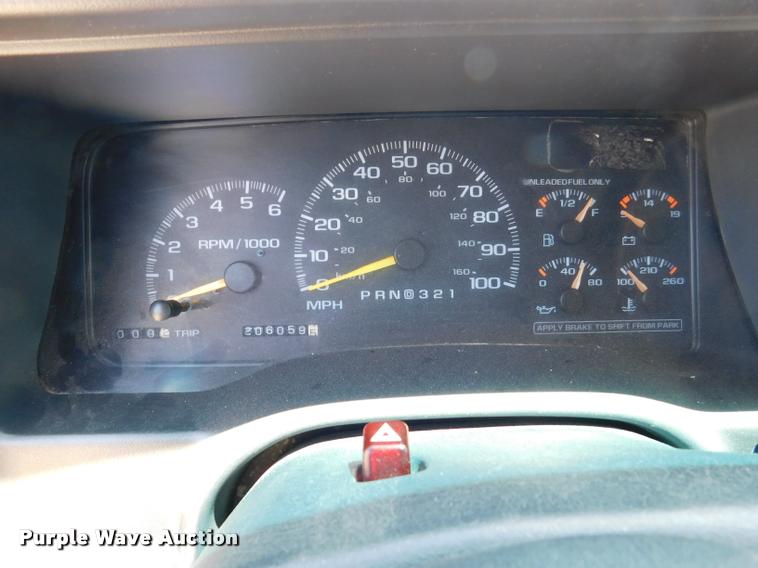 image for item DB1022 1998 Chevrolet Suburban C1500 SUV