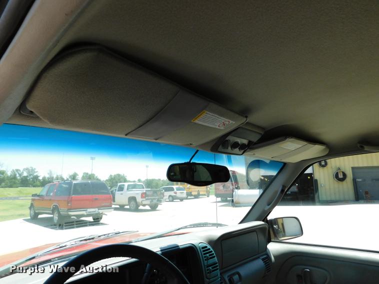 image for item DB1022 1998 Chevrolet Suburban C1500 SUV