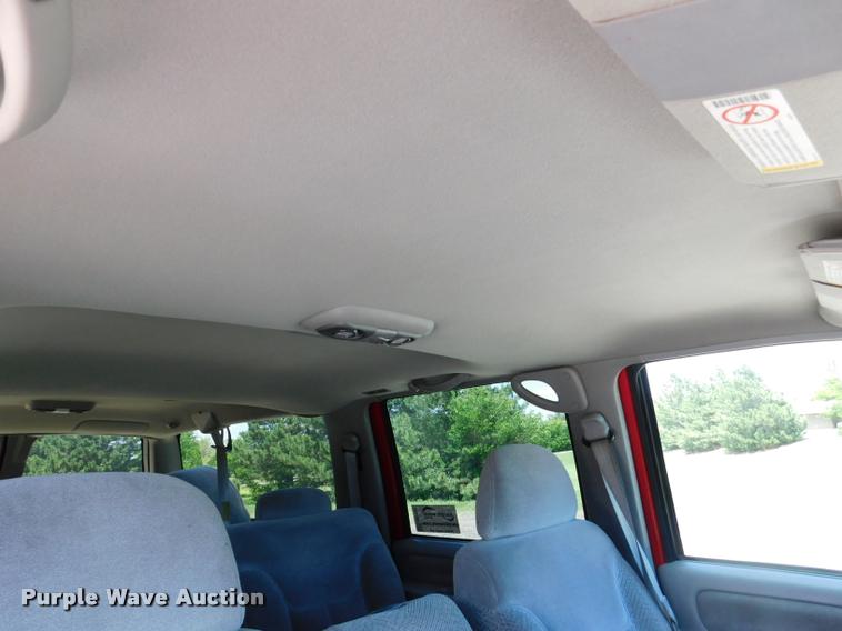 image for item DB1022 1998 Chevrolet Suburban C1500 SUV