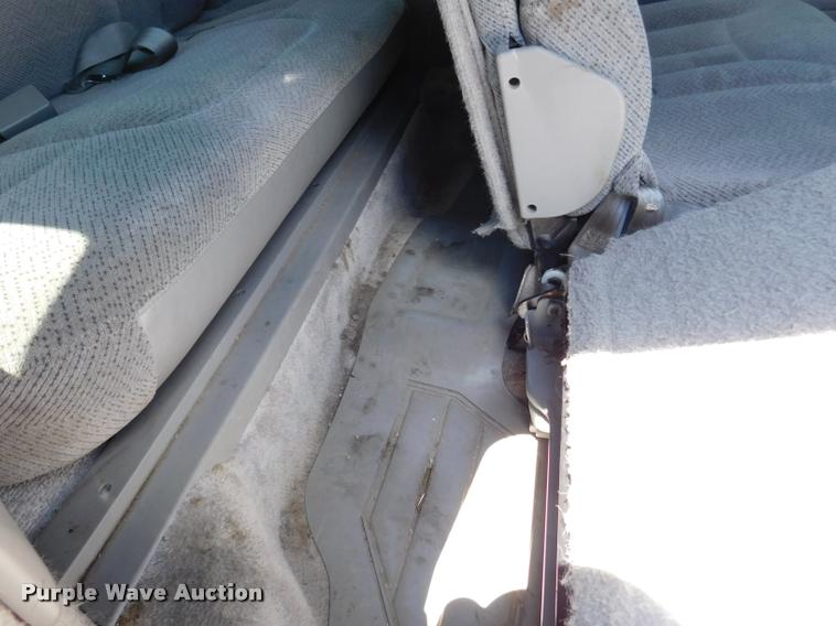 image for item DB1022 1998 Chevrolet Suburban C1500 SUV