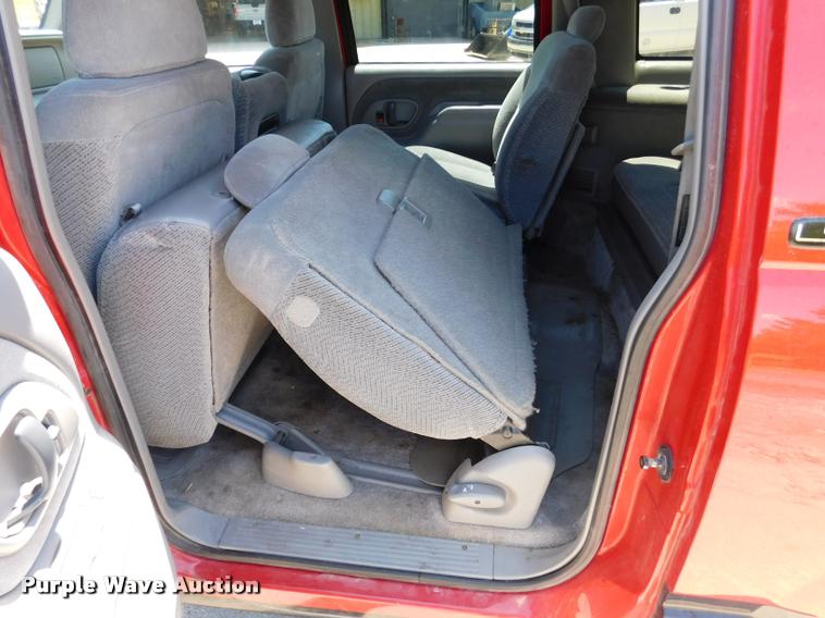image for item DB1022 1998 Chevrolet Suburban C1500 SUV