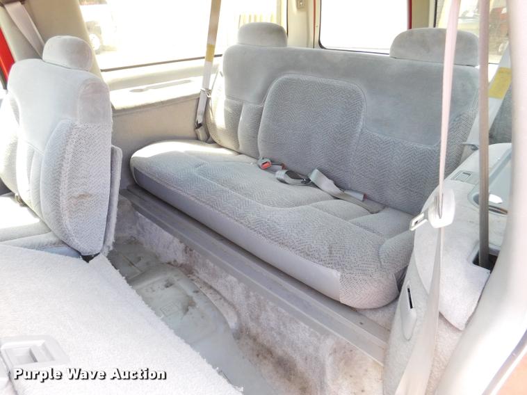 image for item DB1022 1998 Chevrolet Suburban C1500 SUV