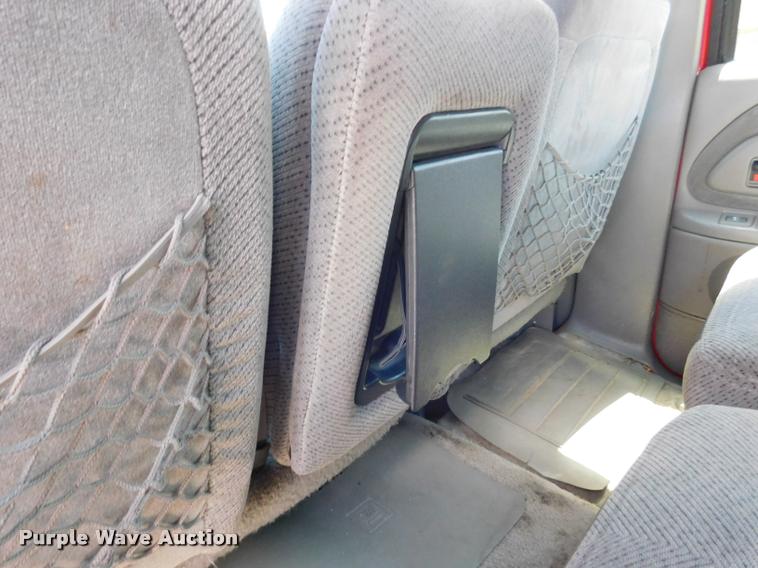 image for item DB1022 1998 Chevrolet Suburban C1500 SUV