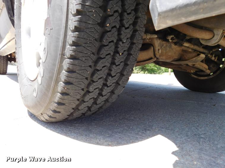 image for item DB1022 1998 Chevrolet Suburban C1500 SUV