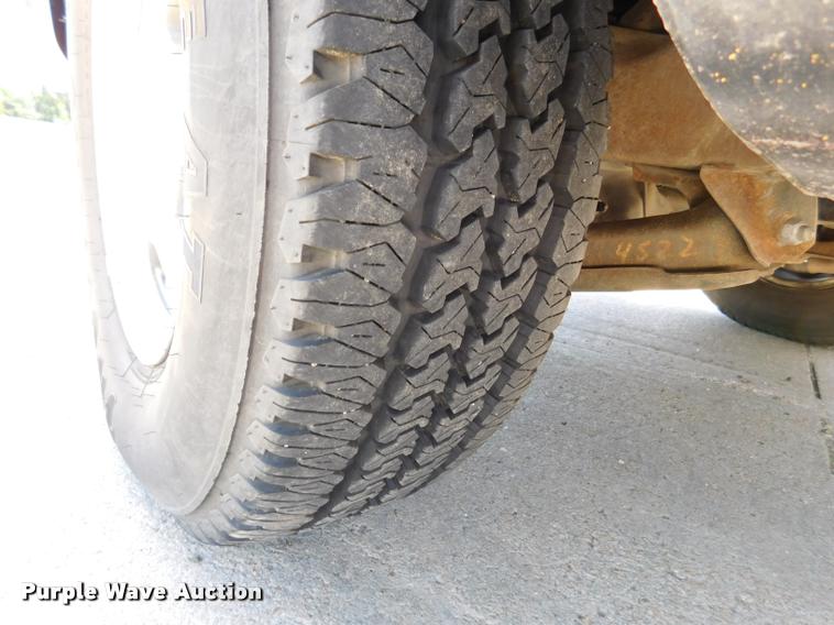 image for item DB1022 1998 Chevrolet Suburban C1500 SUV