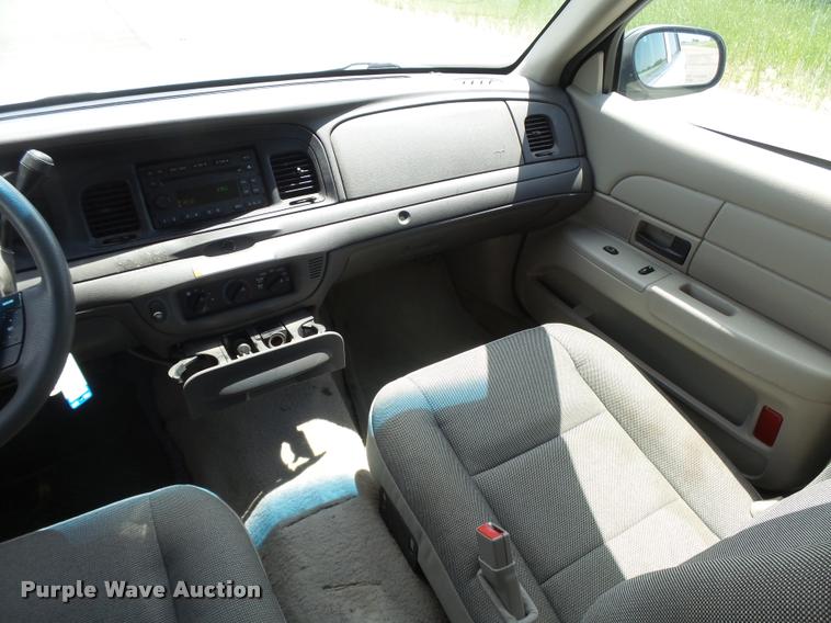 image for item DB2615 2007 Ford Crown Victoria Police Interceptor