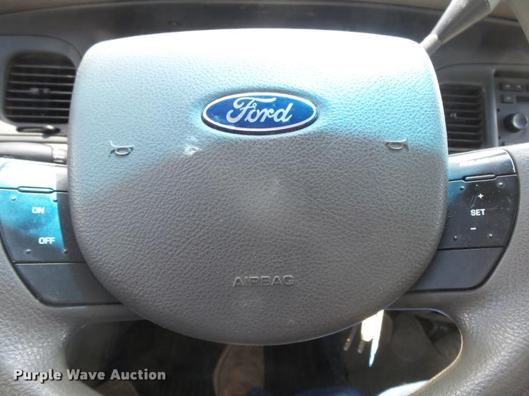 image for item DB2615 2007 Ford Crown Victoria Police Interceptor