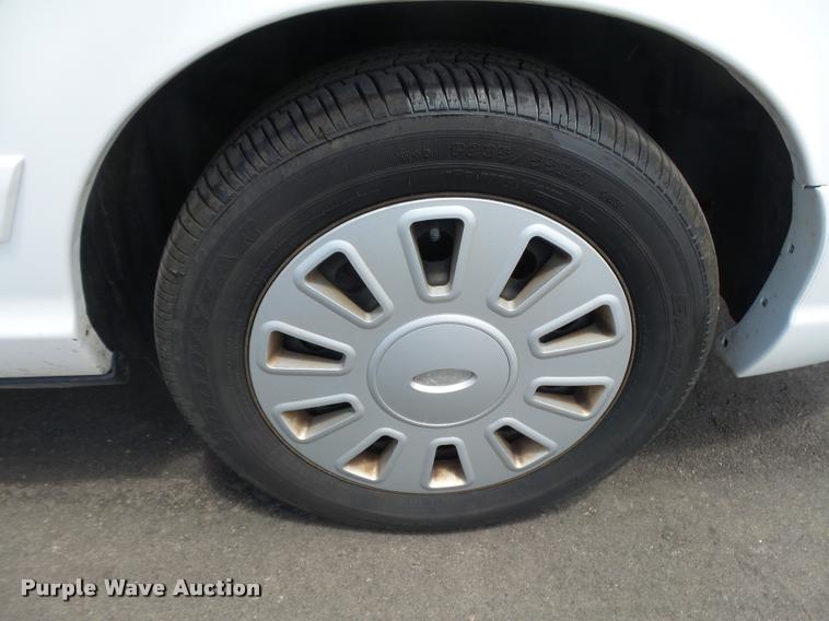 image for item DB2615 2007 Ford Crown Victoria Police Interceptor