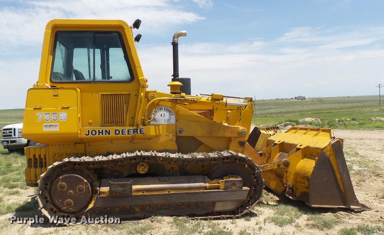 image for item DB2617 1985 John Deere 755B track loader