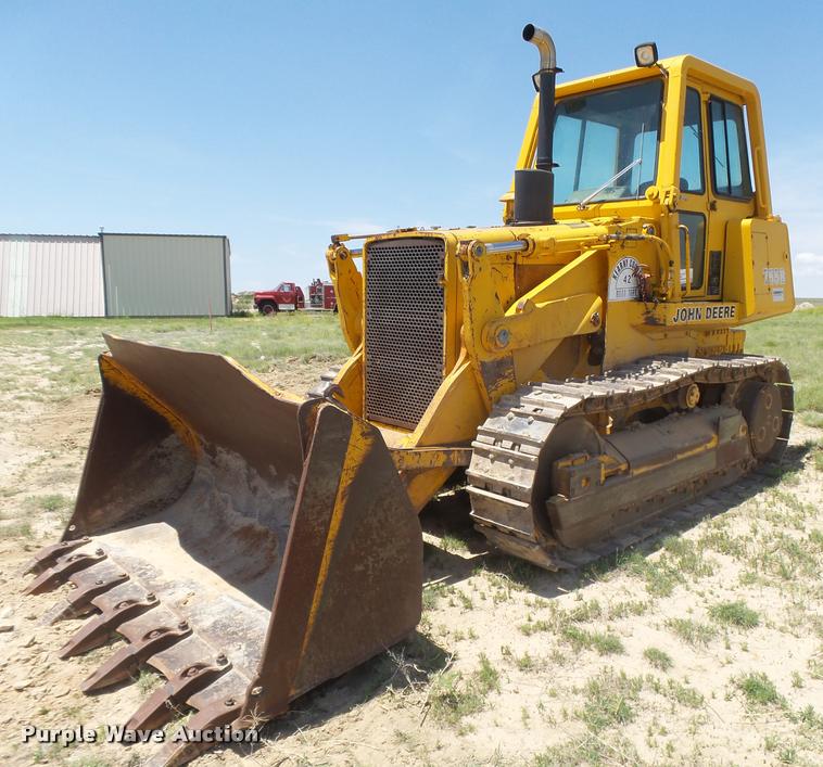 image for item DB2617 1985 John Deere 755B track loader