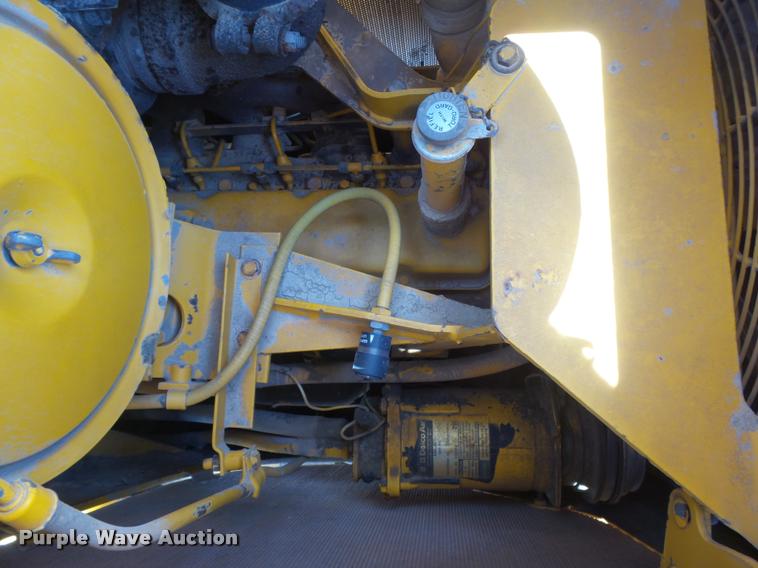 image for item DB2617 1985 John Deere 755B track loader