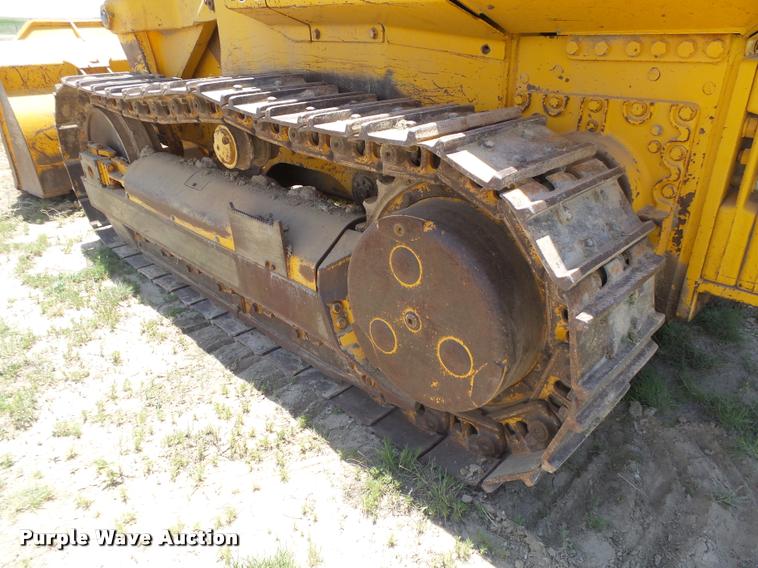 image for item DB2617 1985 John Deere 755B track loader