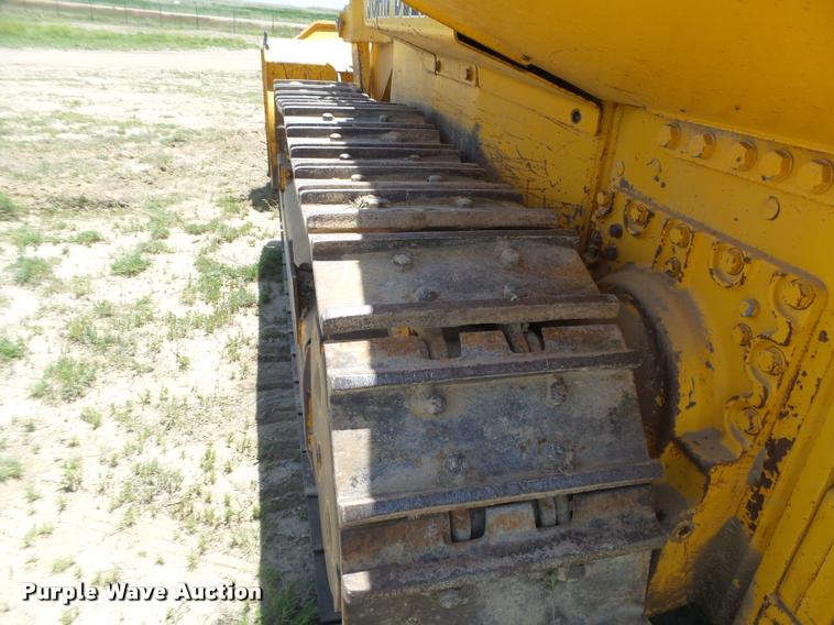 image for item DB2617 1985 John Deere 755B track loader