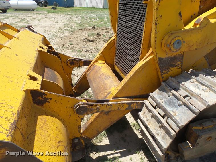 image for item DB2617 1985 John Deere 755B track loader
