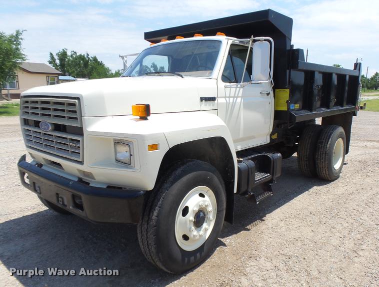 image for item DB2621 1987 Ford F800 dump truck