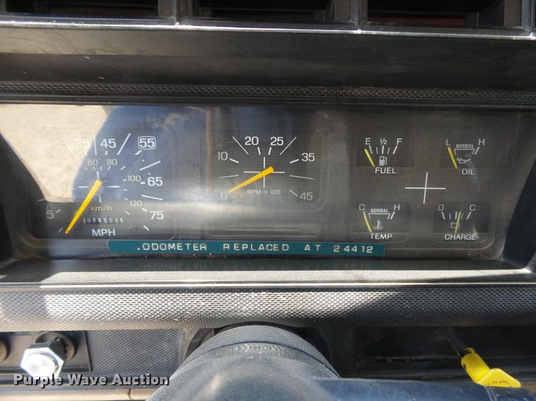 image for item DB2621 1987 Ford F800 dump truck