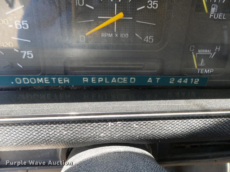 image for item DB2621 1987 Ford F800 dump truck