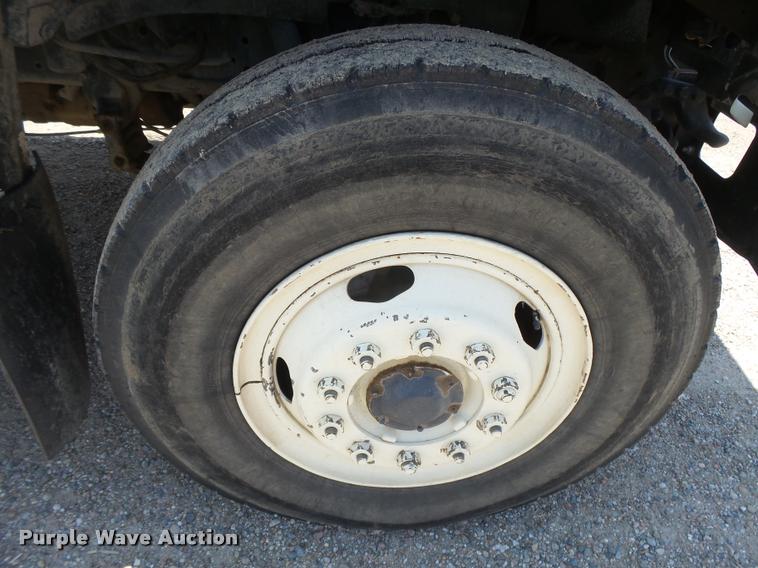 image for item DB2621 1987 Ford F800 dump truck