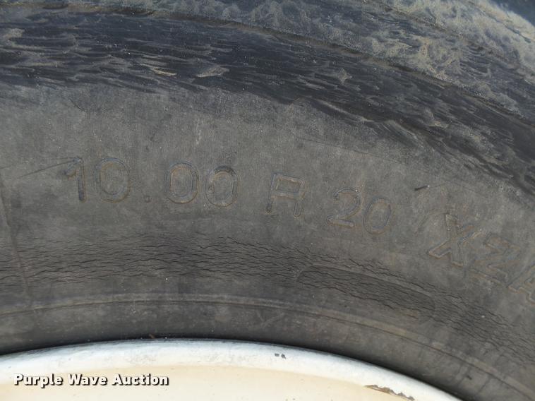 image for item DB2621 1987 Ford F800 dump truck