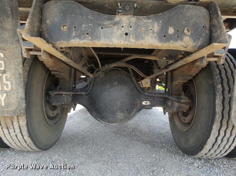 image for item DB2621 1987 Ford F800 dump truck