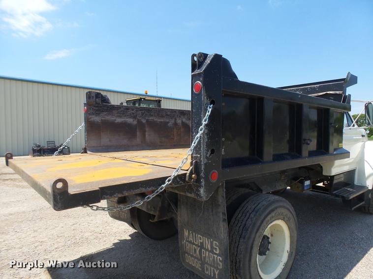 image for item DB2621 1987 Ford F800 dump truck