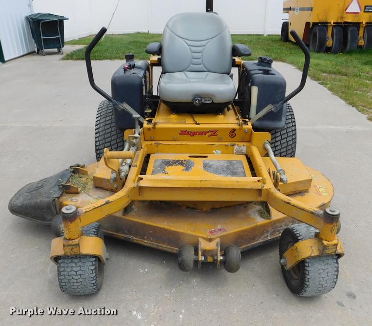 image for item DB9485 2005 Hustler Super Z ZTR lawn mower