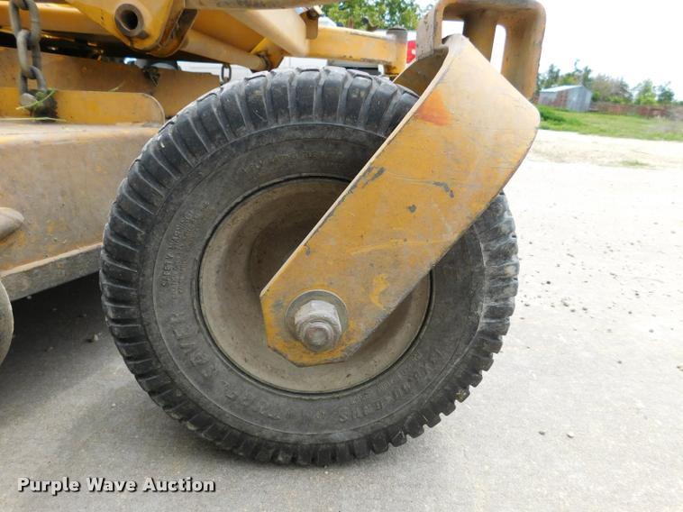 image for item DB9485 2005 Hustler Super Z ZTR lawn mower