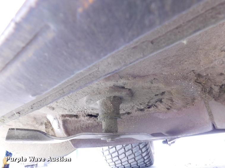 image for item DB9485 2005 Hustler Super Z ZTR lawn mower