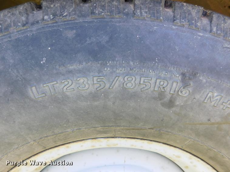 image for item DB9486 1986 John R. Hollingsworth Co. MEP-004A generator