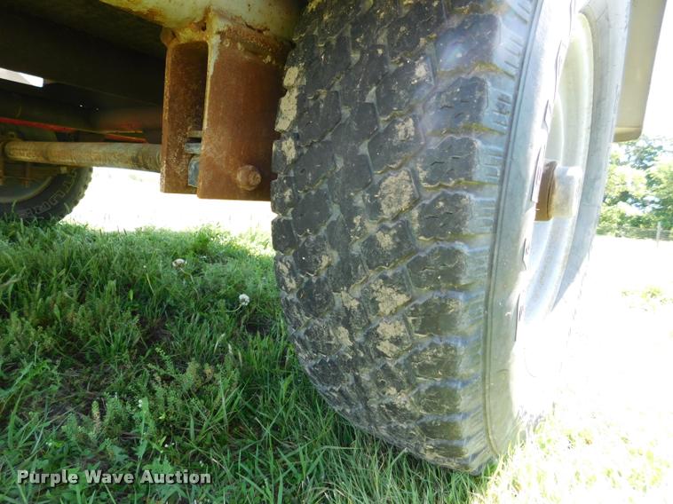 image for item DB9486 1986 John R. Hollingsworth Co. MEP-004A generator