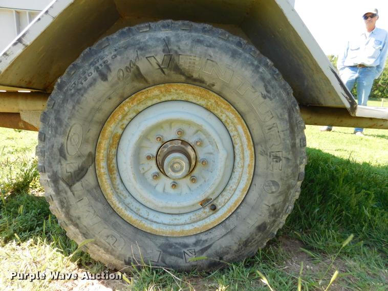 image for item DB9486 1986 John R. Hollingsworth Co. MEP-004A generator