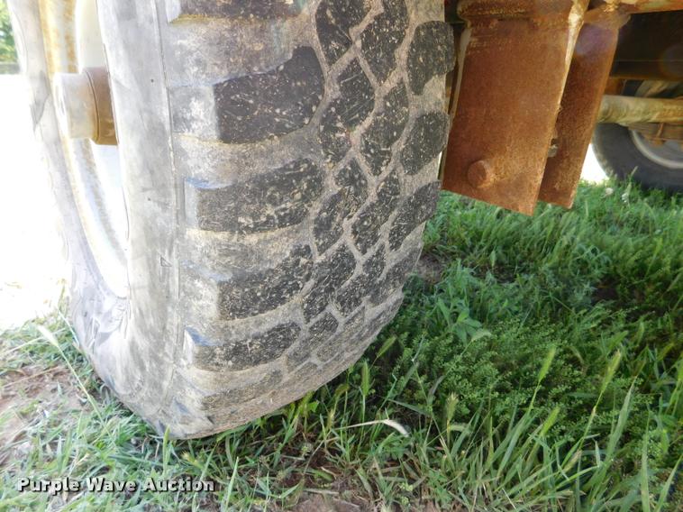 image for item DB9486 1986 John R. Hollingsworth Co. MEP-004A generator