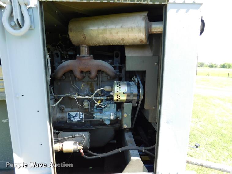 image for item DB9486 1986 John R. Hollingsworth Co. MEP-004A generator