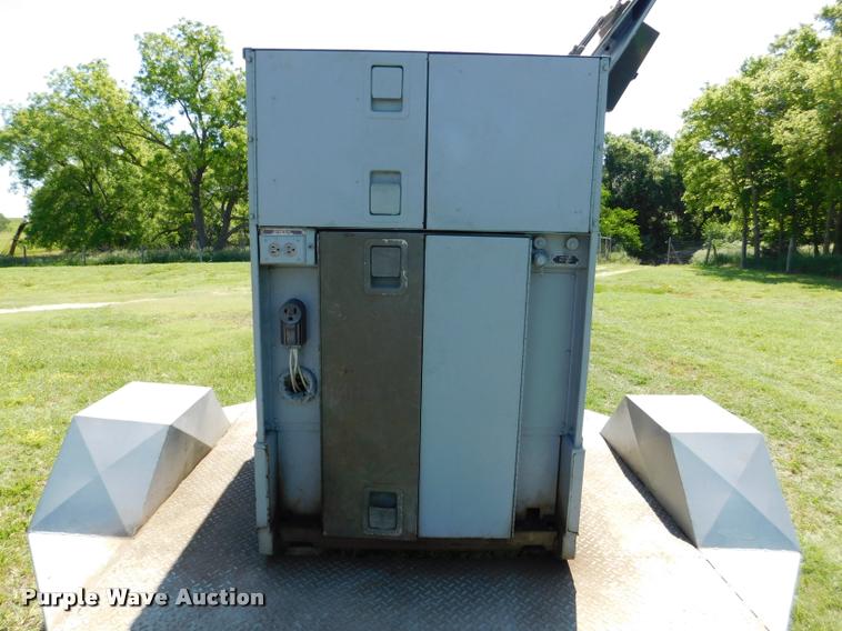 image for item DB9486 1986 John R. Hollingsworth Co. MEP-004A generator