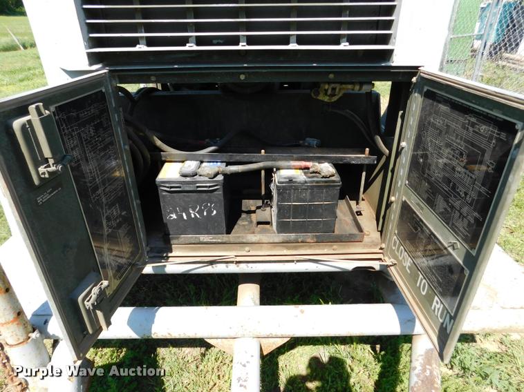 image for item DB9486 1986 John R. Hollingsworth Co. MEP-004A generator