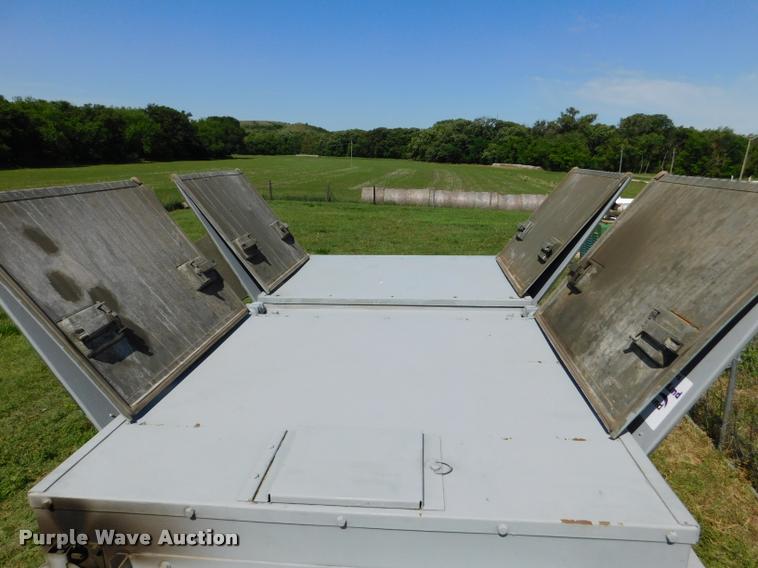 image for item DB9486 1986 John R. Hollingsworth Co. MEP-004A generator