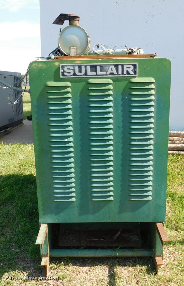 image for item DB9487 1983 Sullair J15DWPE3PH generator