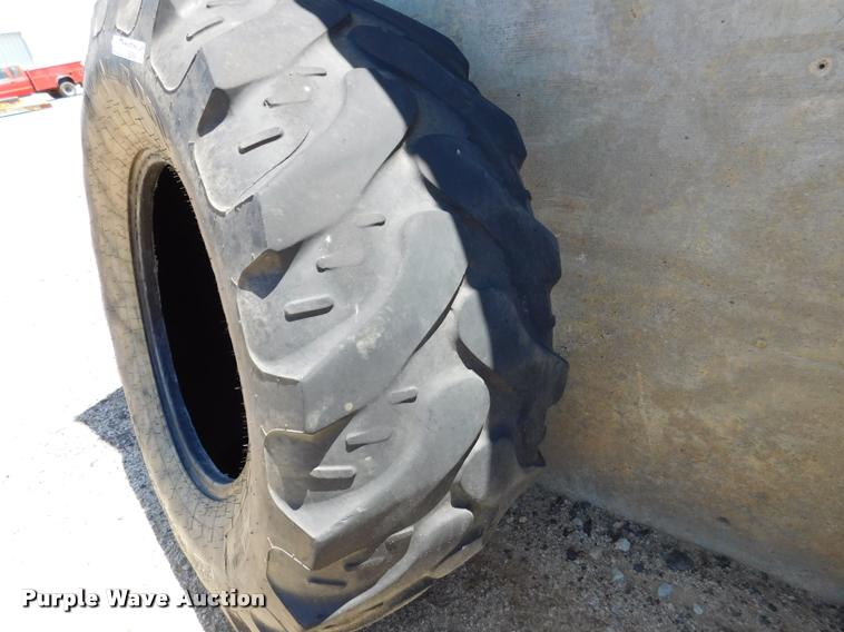 image for item DB9889 (4) tires