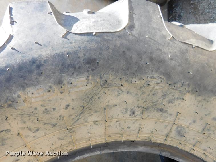 image for item DB9889 (4) tires