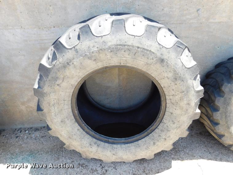 image for item DB9889 (4) tires