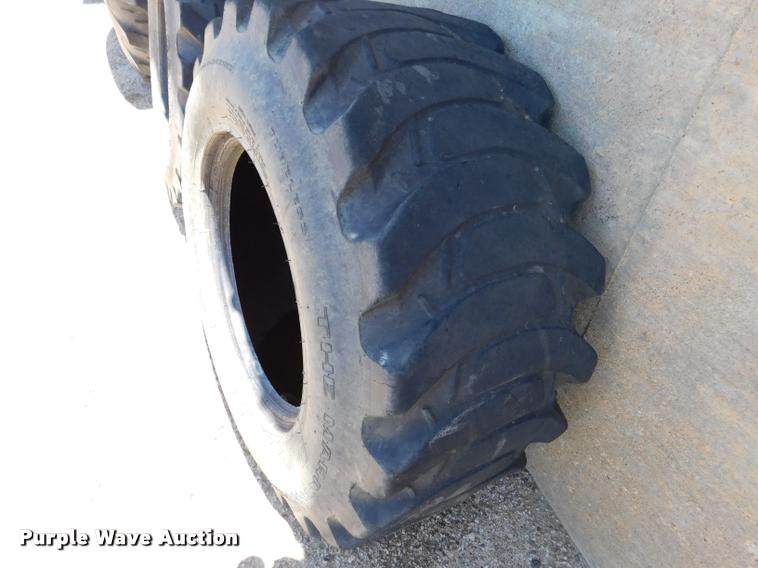 image for item DB9889 (4) tires
