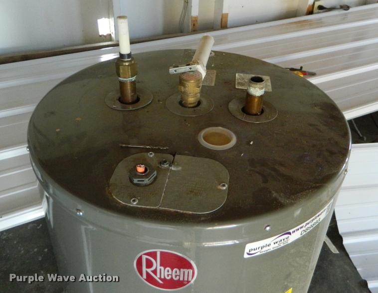 image for item DB9893 Rheem 82V40-2 water heater